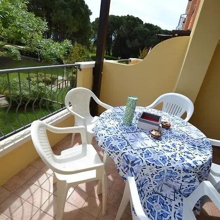 Coastal With Shared Pool